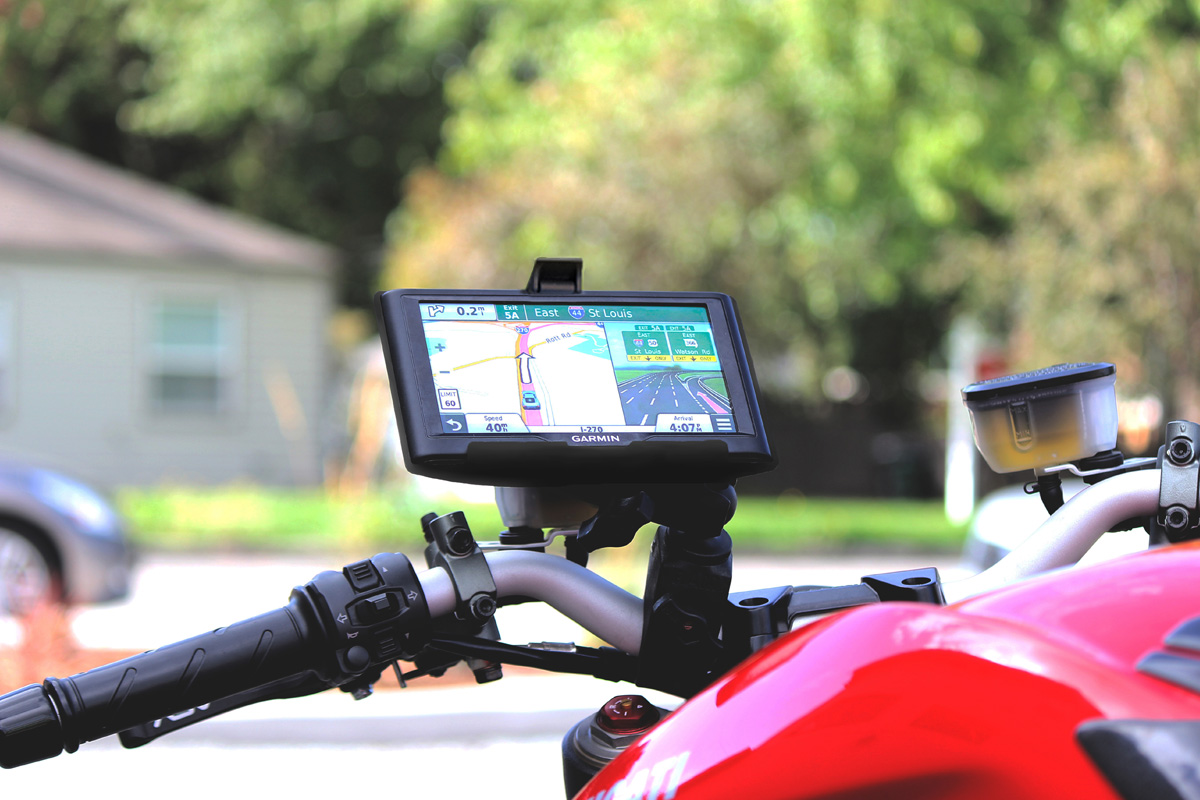 RAM-HOL-GA67U EZ-Roll'r Halteschale für Garmin nuvi 65, 66, 67, 68 4